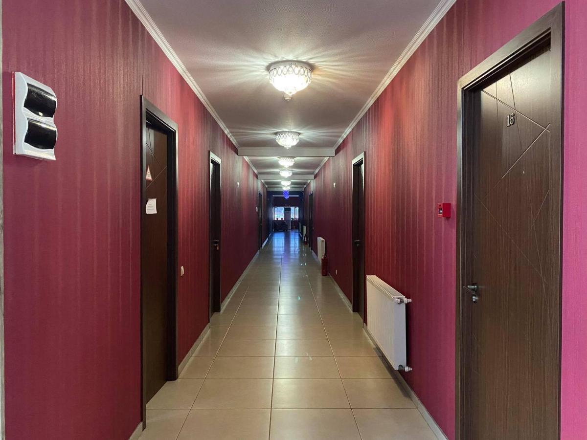 Hotel Okriba Tbilisi Buitenkant foto