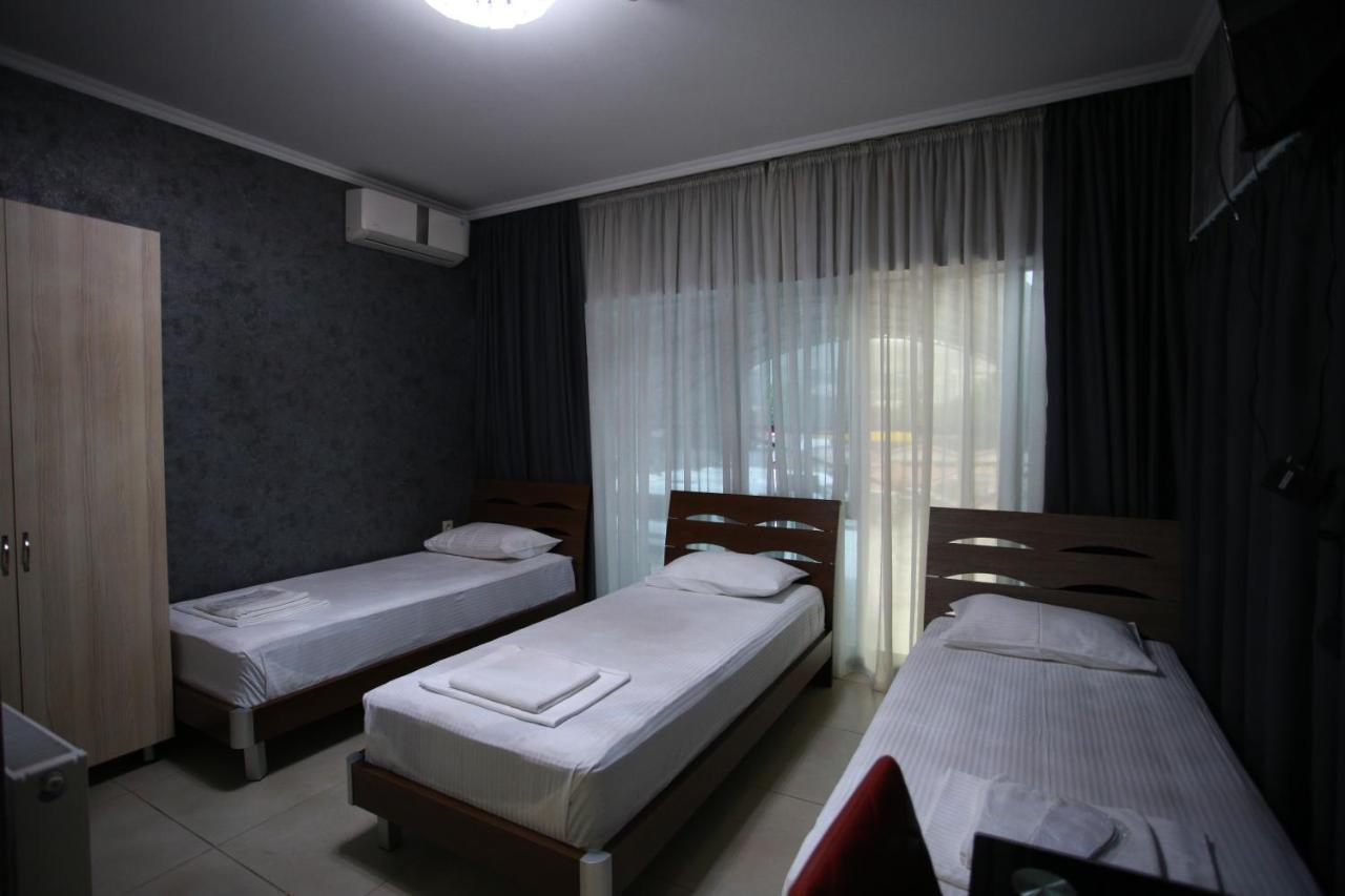 Hotel Okriba Tbilisi Buitenkant foto