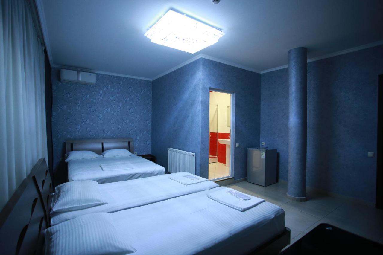 Hotel Okriba Tbilisi Buitenkant foto